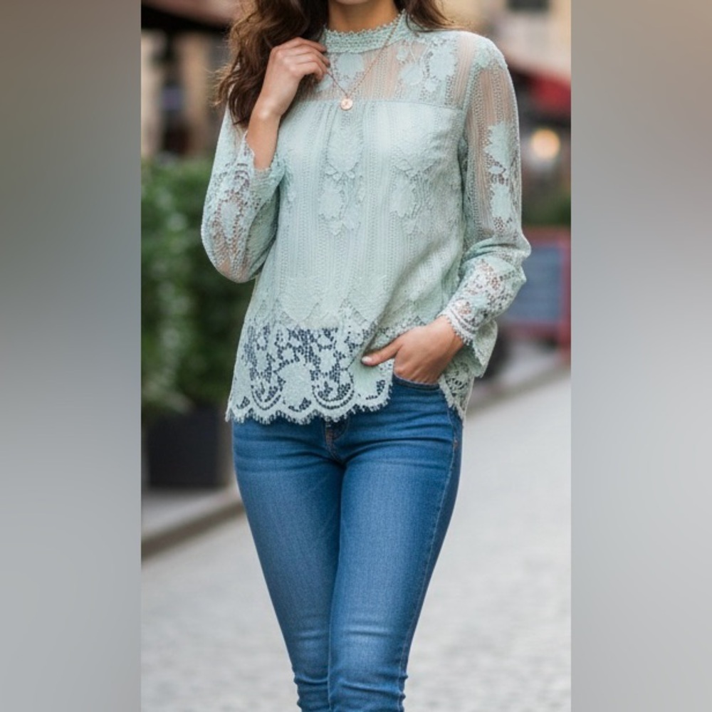 Chic Floral Lace Blouse - Soft Green